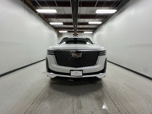Certified 2022 Cadillac Escalade ESV Premium Luxury w/ Performance Package AWD/4WD image 3