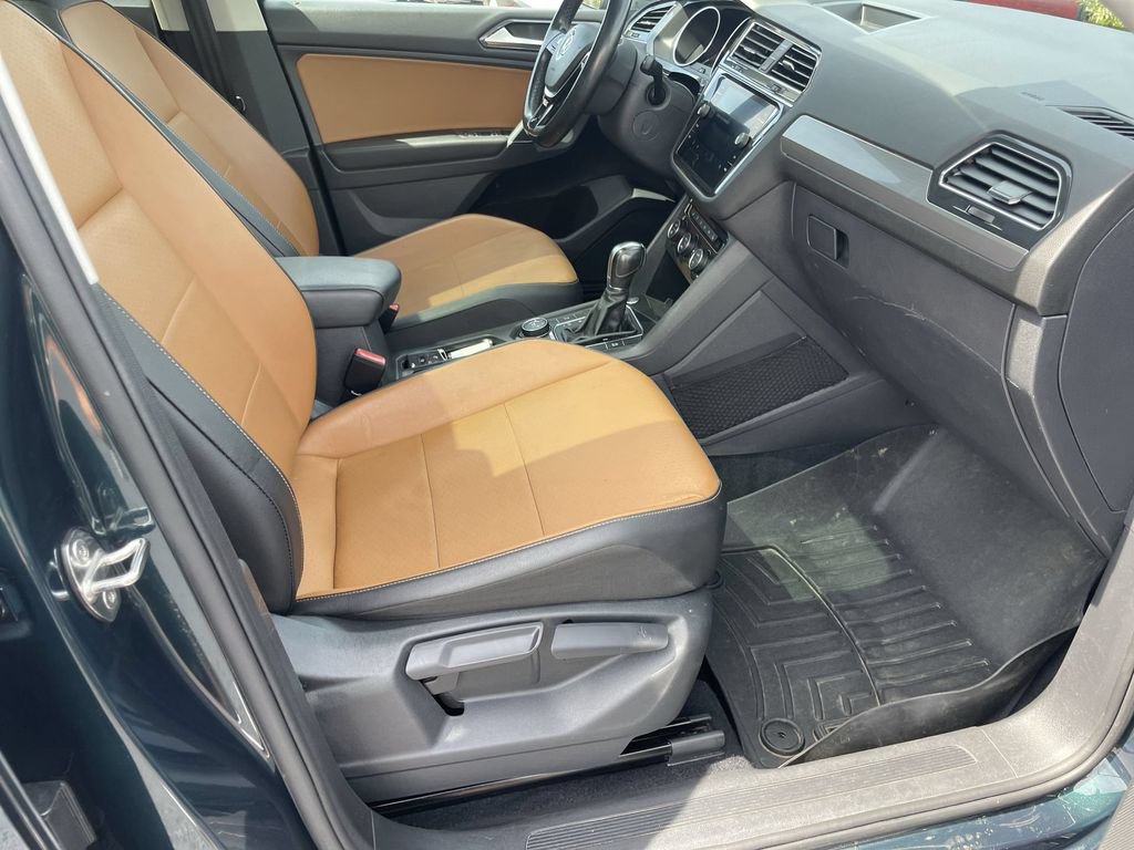 Used 2018 Volkswagen Tiguan SE w/ Panoramic Sunroof Package AWD/4WD image 33