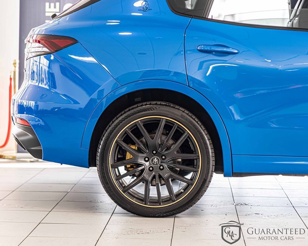 Used 2022 Maserati Levante F Tributo AWD/4WD image 12