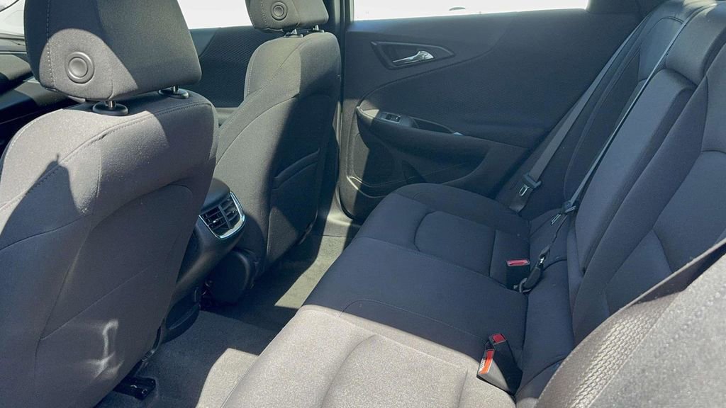 Used 2024 Chevrolet Malibu LT FWD image 32