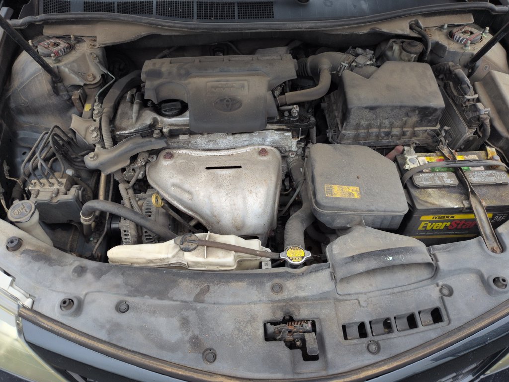 Used 2014 Toyota Camry SE w/ Moonroof Package FWD image 23
