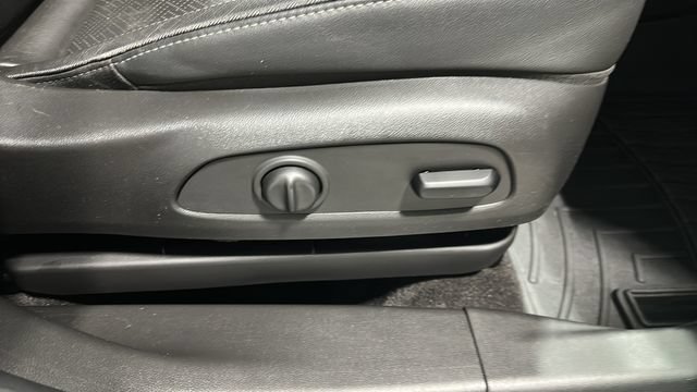 Used 2022 Buick Encore GX Essence w/ Advanced Technology Package FWD image 35