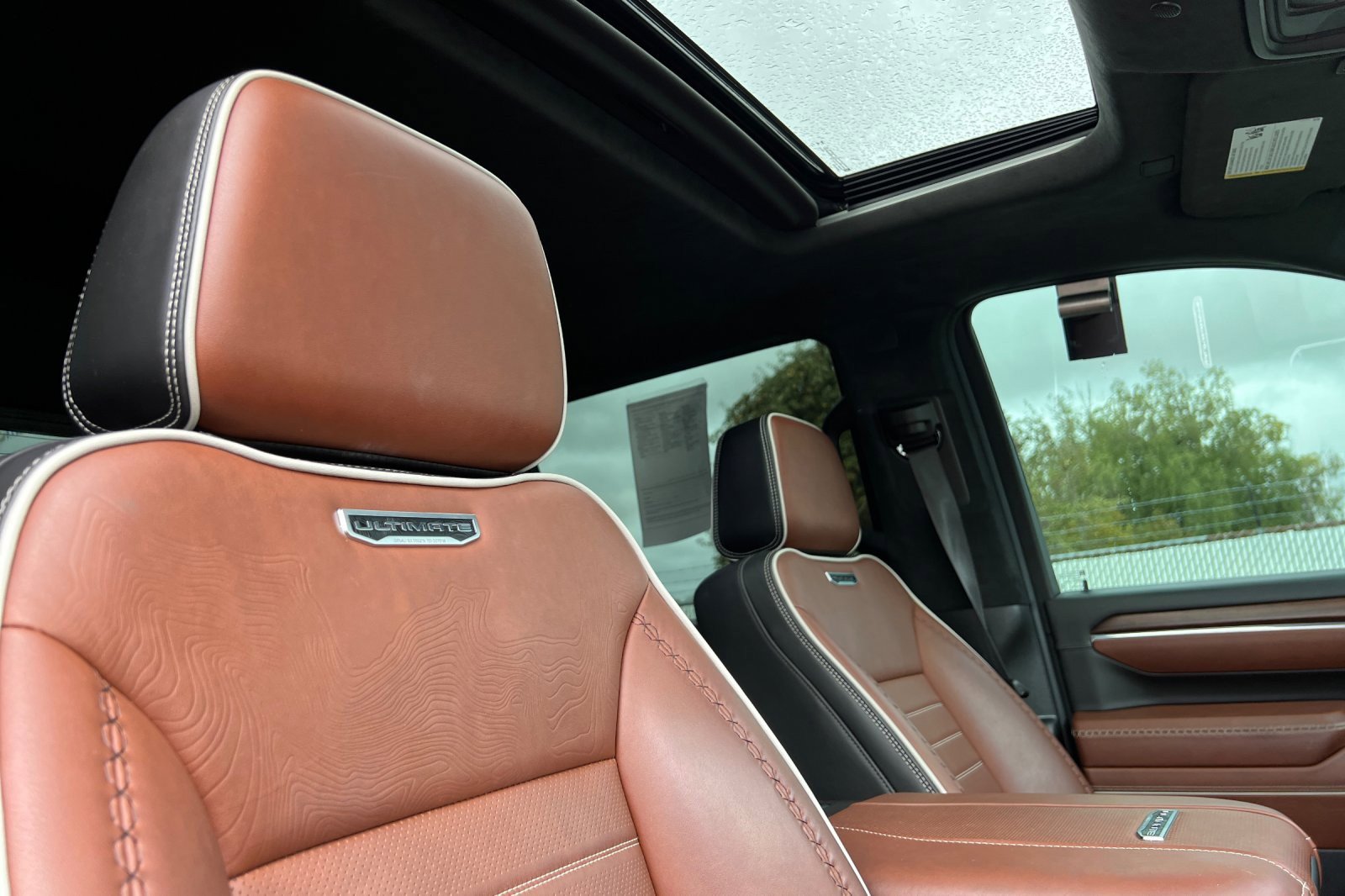 Used 2024 GMC Sierra 3500 Denali Ultimate image 13