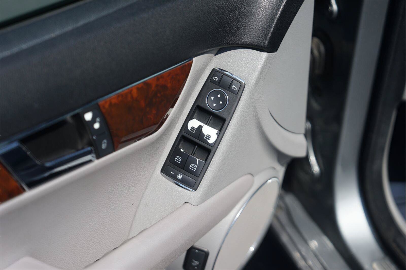 Used 2008 Mercedes-Benz C 300 Sedan image 30