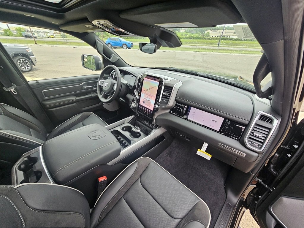 New 2025 RAM 1500 Laramie image 28