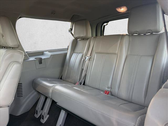Used 2015 Lincoln Navigator L 2WD image 11