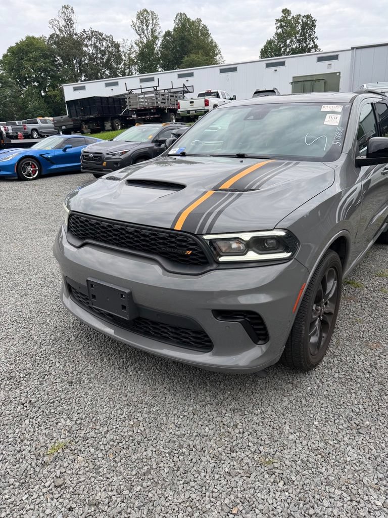 Used 2023 Dodge Durango R/T w/ Hemi Orange Plus Package AWD/4WD image 3