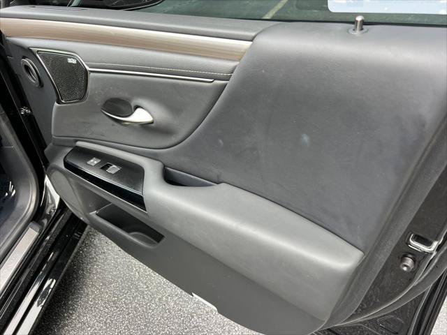 Certified 2024 Lexus ES 300h F Sport w/ Accessory Package (Z2) FWD image 14