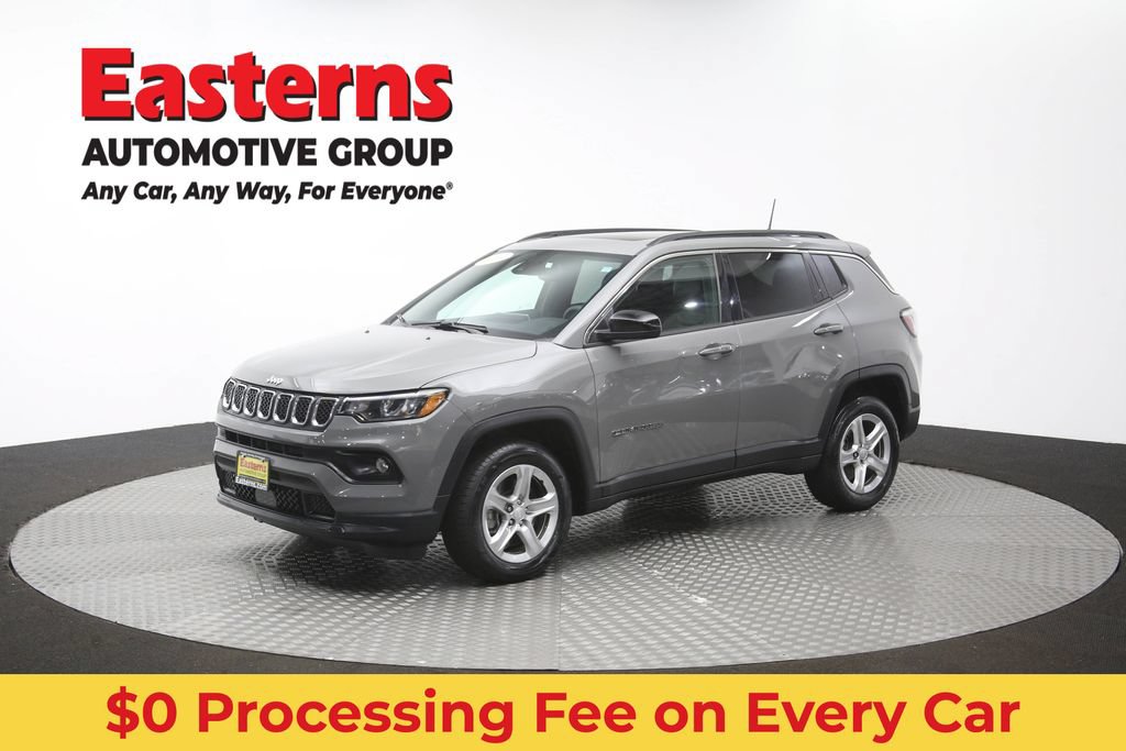 Used 2023 Jeep Compass Latitude w/ Sun and Sound Group AWD/4WD image 58