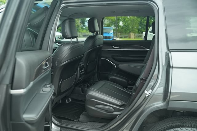 Used 2021 Jeep Grand Cherokee L Limited AWD/4WD image 15