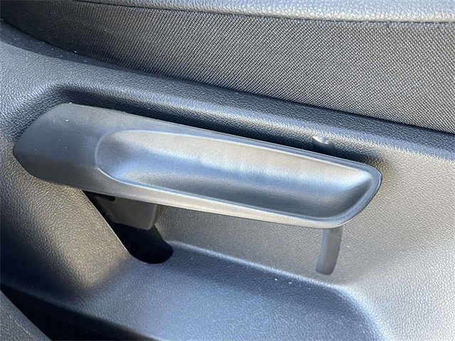 Used 2022 Volkswagen Tiguan SE image 19