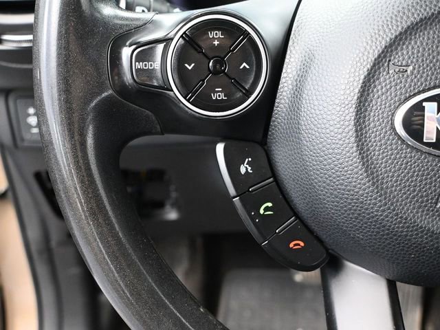 Used 2016 Kia Soul Base image 23