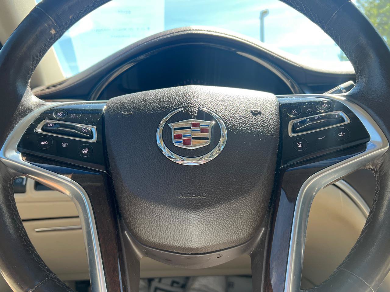 Used 2014 Cadillac XTS Luxury AWD/4WD image 19