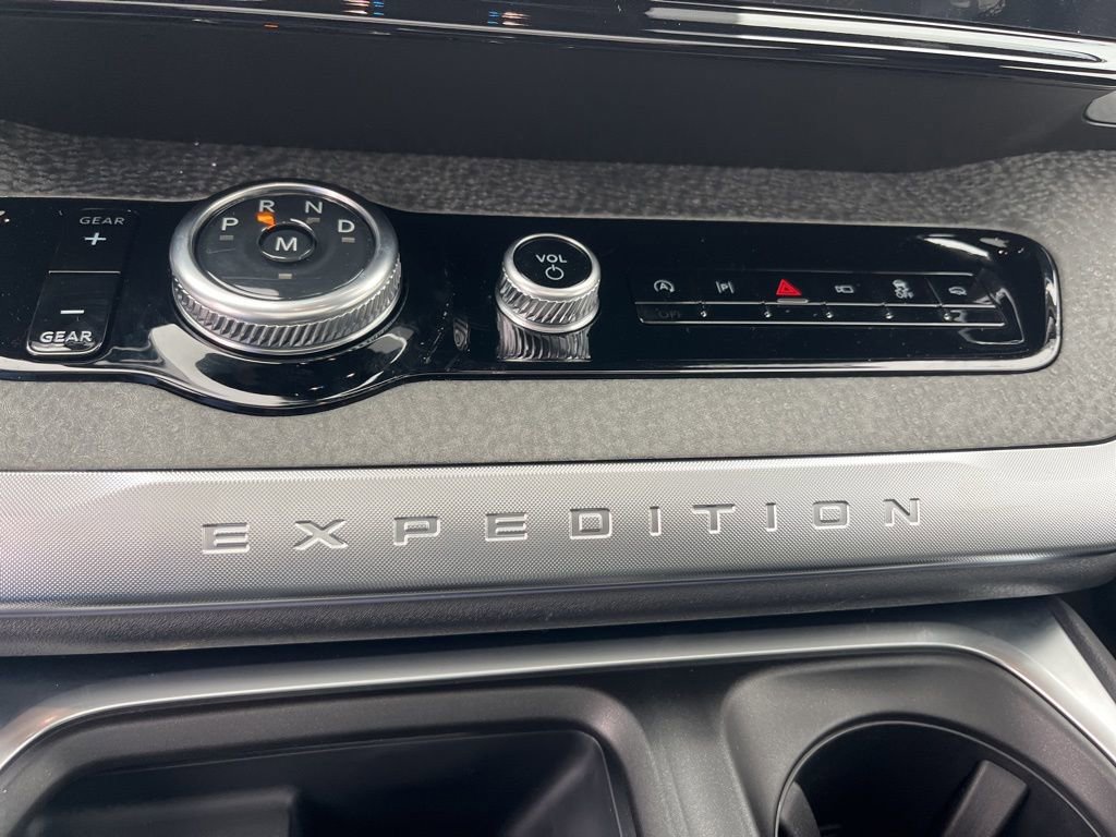 New 2025 Ford Expedition Tremor image 21