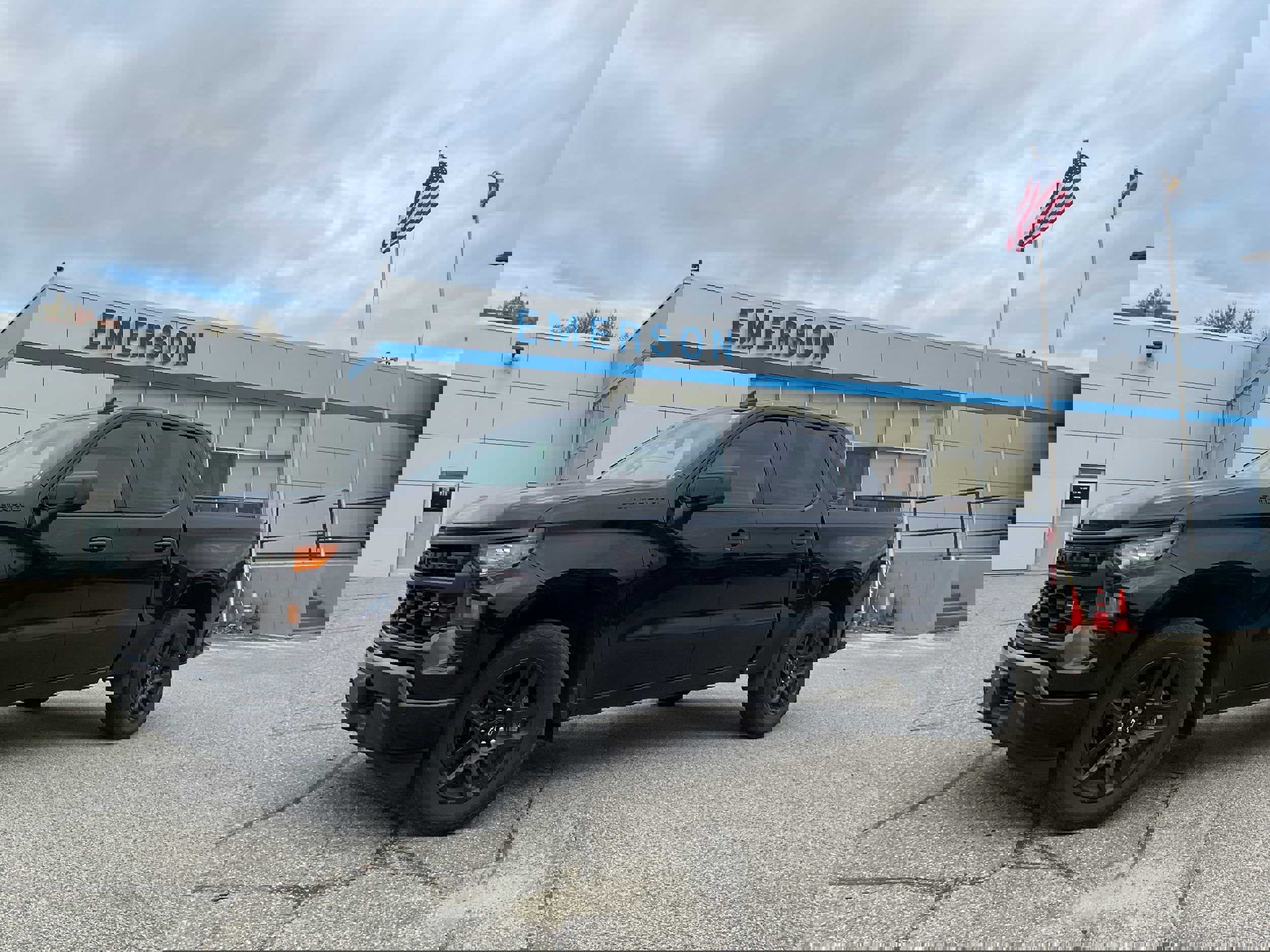 Certified 2023 Chevrolet Silverado 1500 Custom w/ LPO, Dark Essentials Package image 8