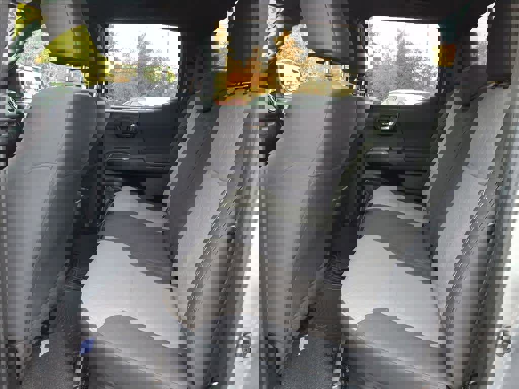 Used 2021 Toyota Tacoma TRD Off-Road w/ Technology Package image 13