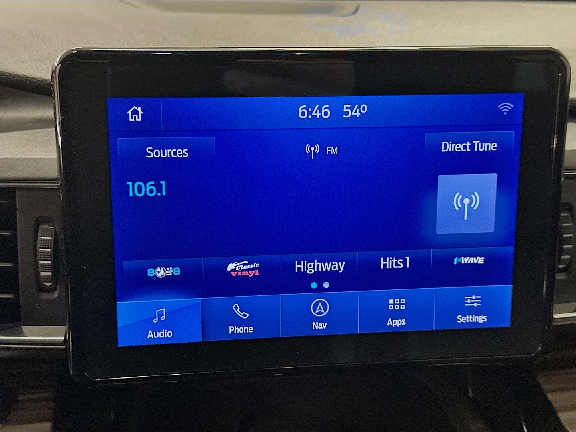 Used 2021 Ford Explorer Limited w/ Equipment Group 301A AWD/4WD image 21