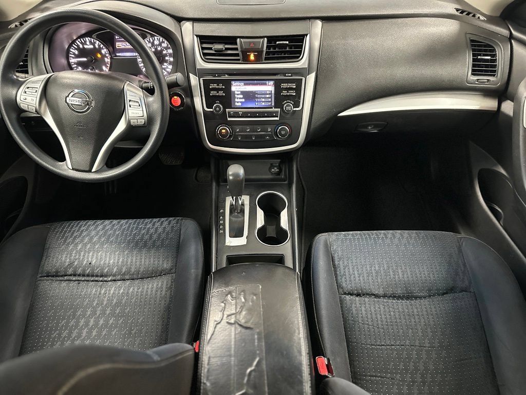 Used 2016 Nissan Altima 2.5 S w/ Power Driver Seat Package FWD image 2