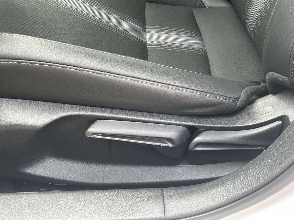 Used 2025 Honda Civic Sport image 16