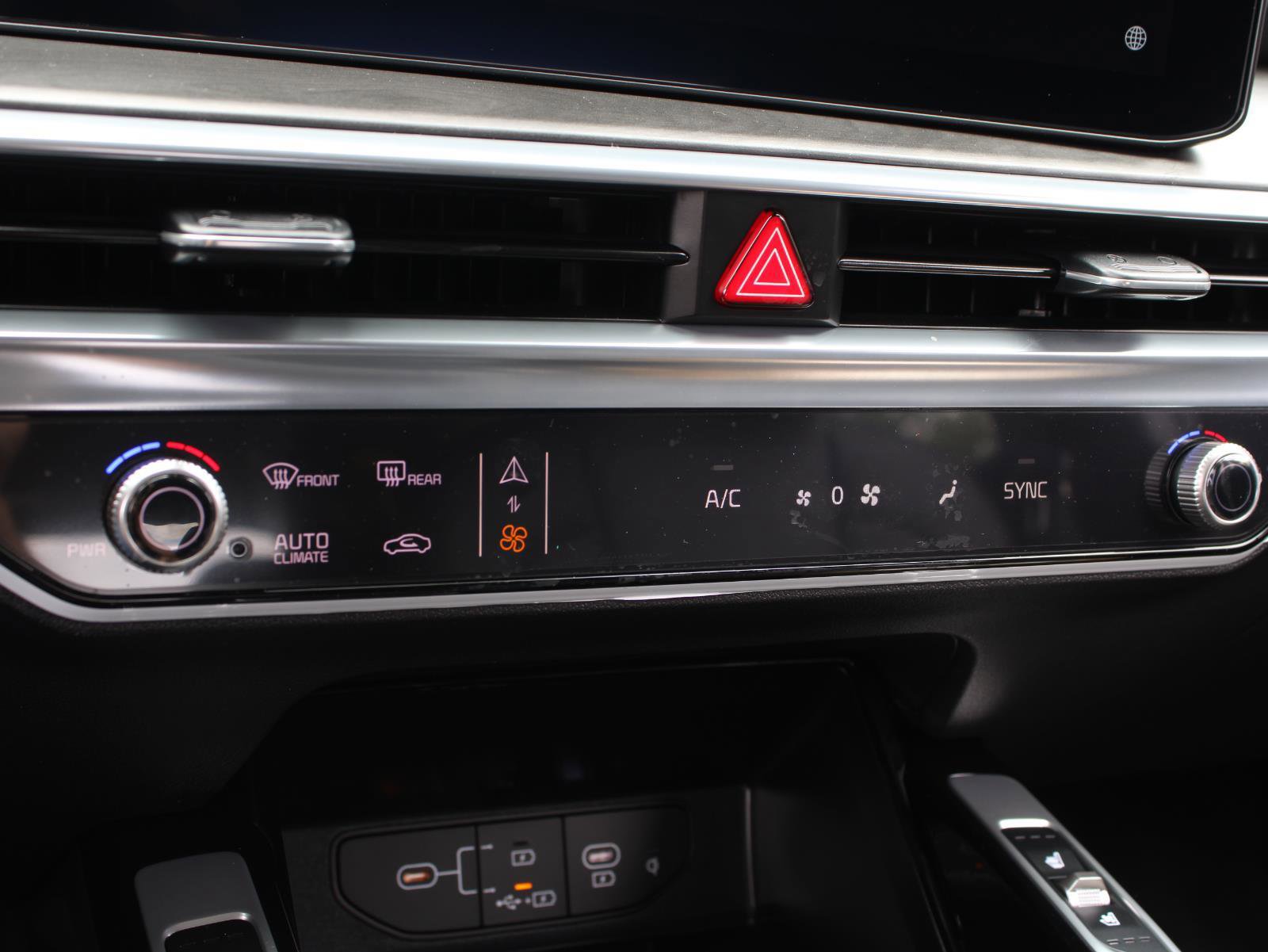 New 2026 Kia Sorento SX image 32