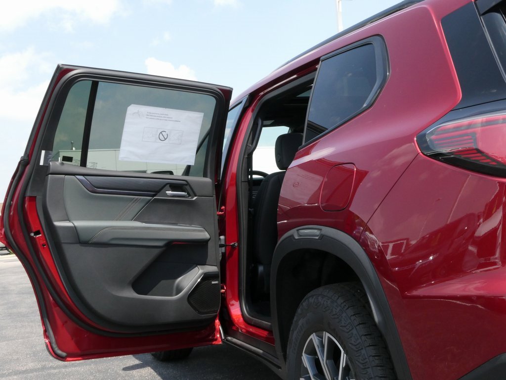 New 2025 GMC Acadia AT4 w/ Luxury Package image 36