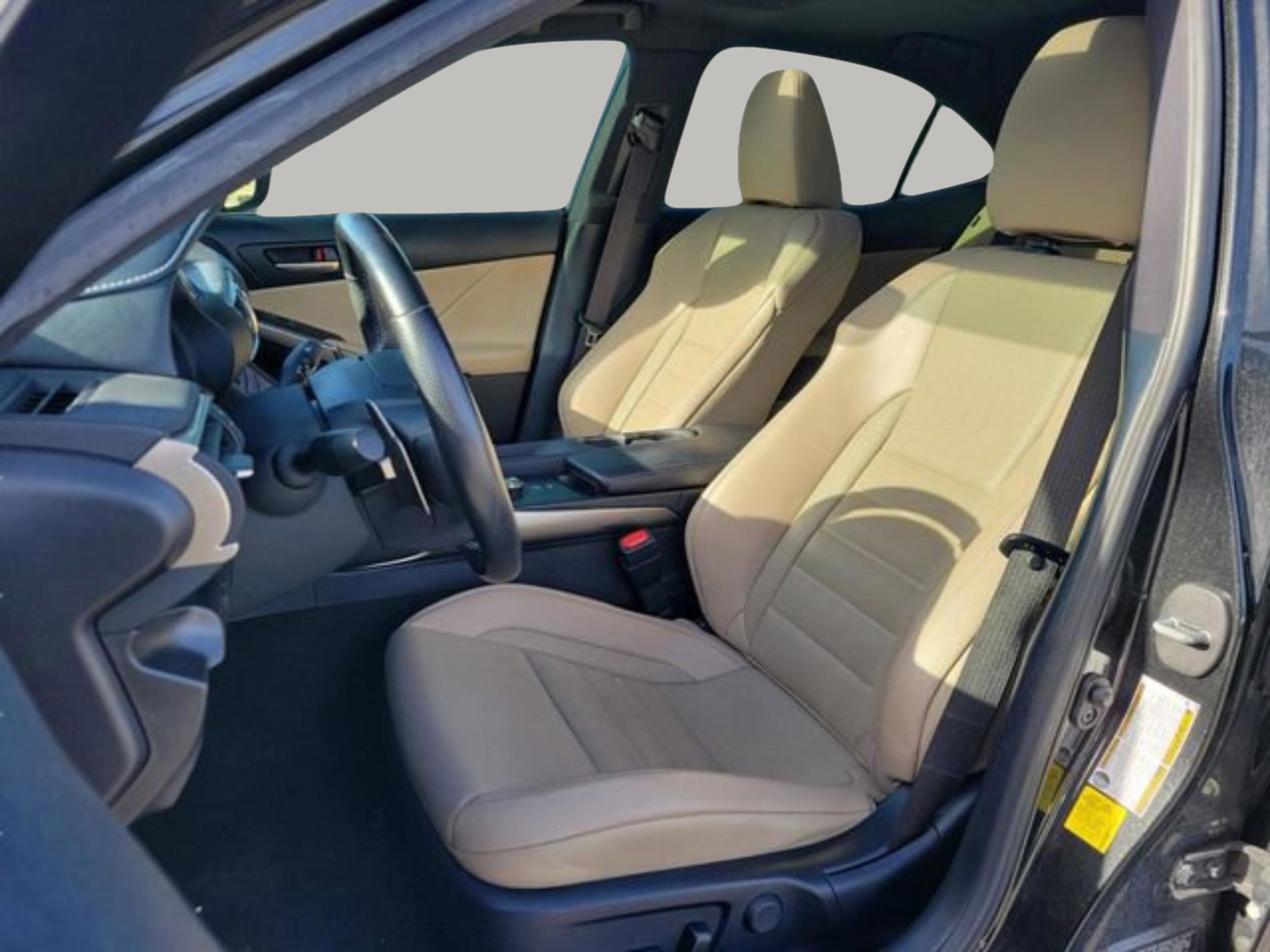 Used 2020 Lexus IS 350 F Sport w/ F Sport Package RWD image 16