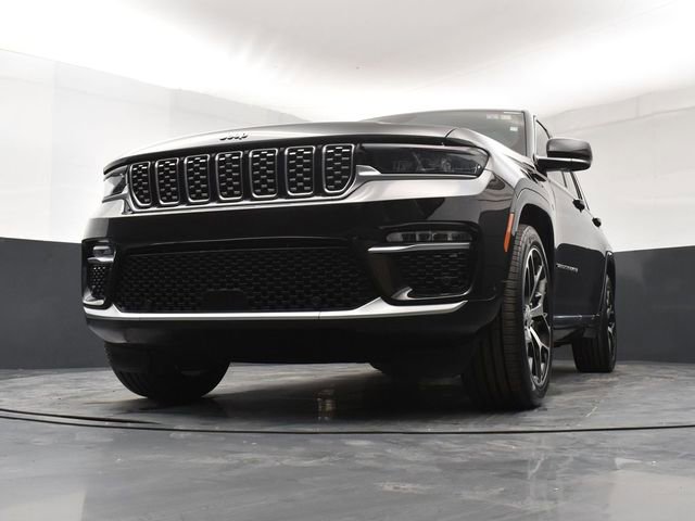 Used 2024 Jeep Grand Cherokee Summit AWD/4WD image 20