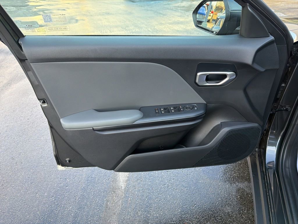 New 2025 Kia K4 LX image 29