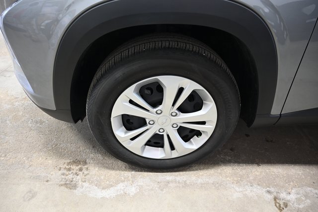 Used 2024 Chevrolet Trax LS image 29