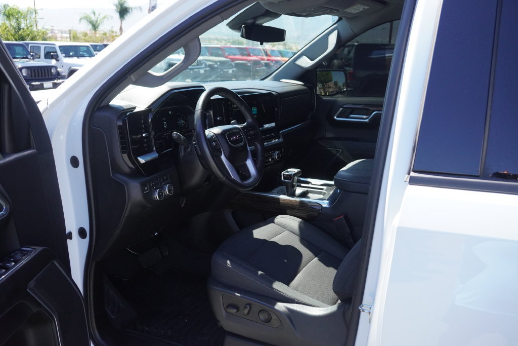 Used 2023 GMC Sierra 1500 Elevation w/ X31 Off-Road Package AWD/4WD image 33