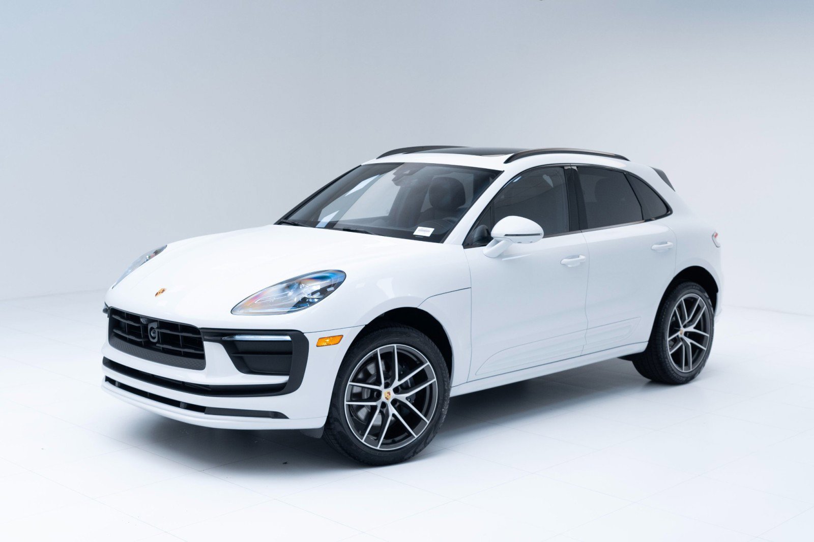 New 2025 Porsche Macan