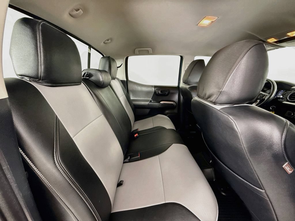 Certified 2019 Toyota Tacoma SR5 AWD/4WD image 28