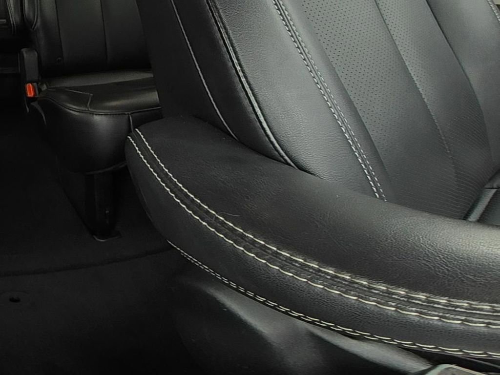 Used 2024 Chrysler Pacifica Touring-L FWD image 14