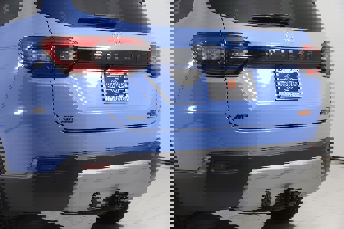 Used 2023 Honda Pilot TrailSport image 29