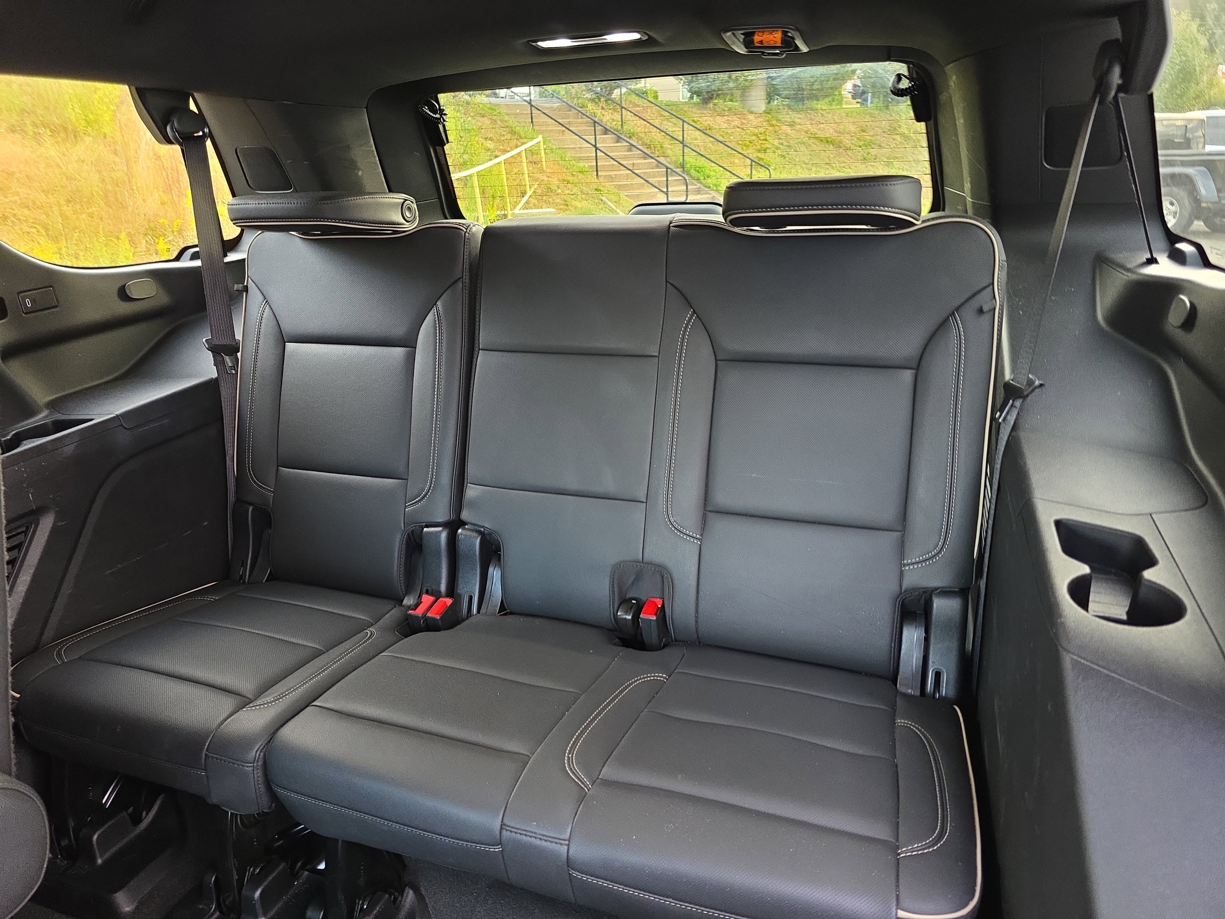 Used 2024 GMC Yukon SLT image 15