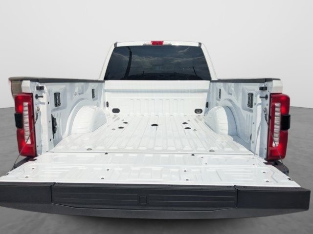 New 2026 Ford F350 XLT w/ XLT Premium Package AWD/4WD image 13
