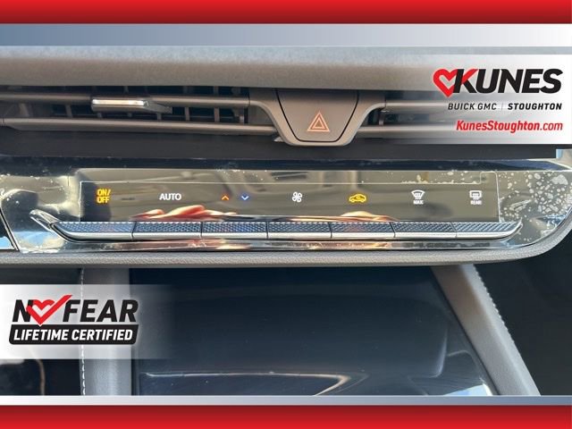 New 2025 Buick Envision Sport Touring image 32