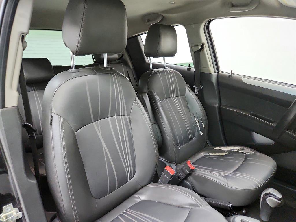 Used 2013 Chevrolet Spark LT image 24