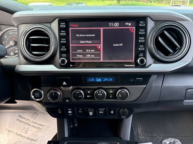 Used 2021 Toyota Tacoma TRD Off-Road w/ Technology Package AWD/4WD image 25