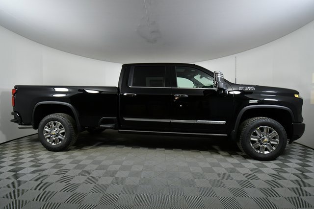 New 2026 Chevrolet Silverado 3500 High Country image 15