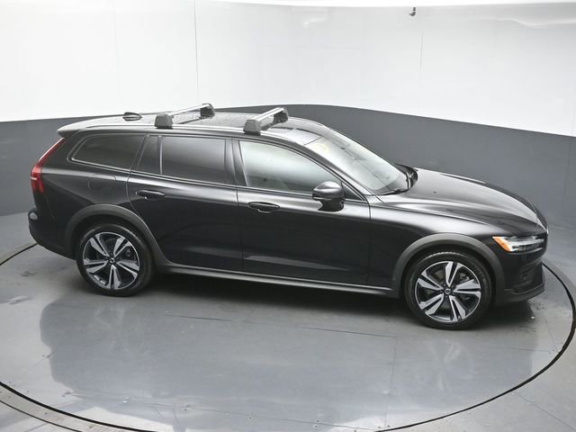 Used 2023 Volvo V60 B5 Cross Country Plus w/ Climate Package AWD/4WD image 49