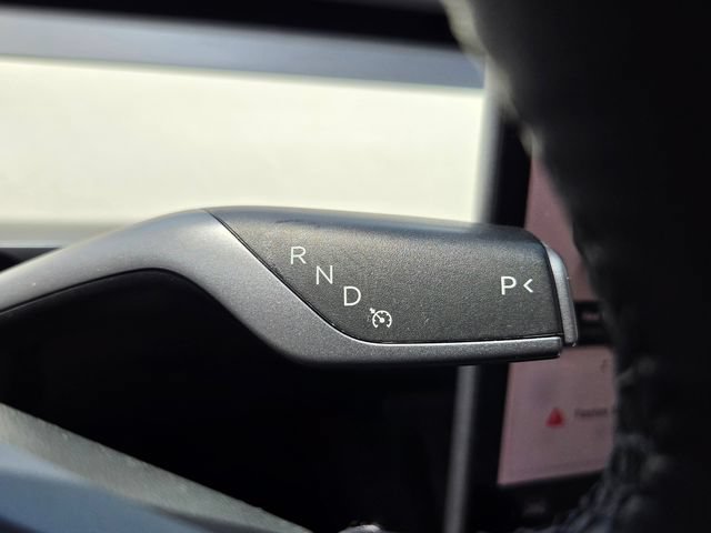 Used 2022 Tesla Model Y Long Range AWD/4WD image 49