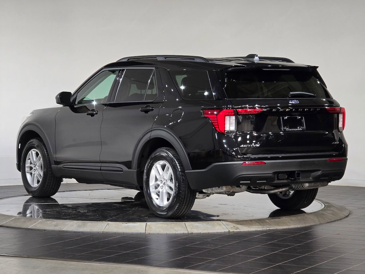 New 2026 Ford Explorer Active image 8