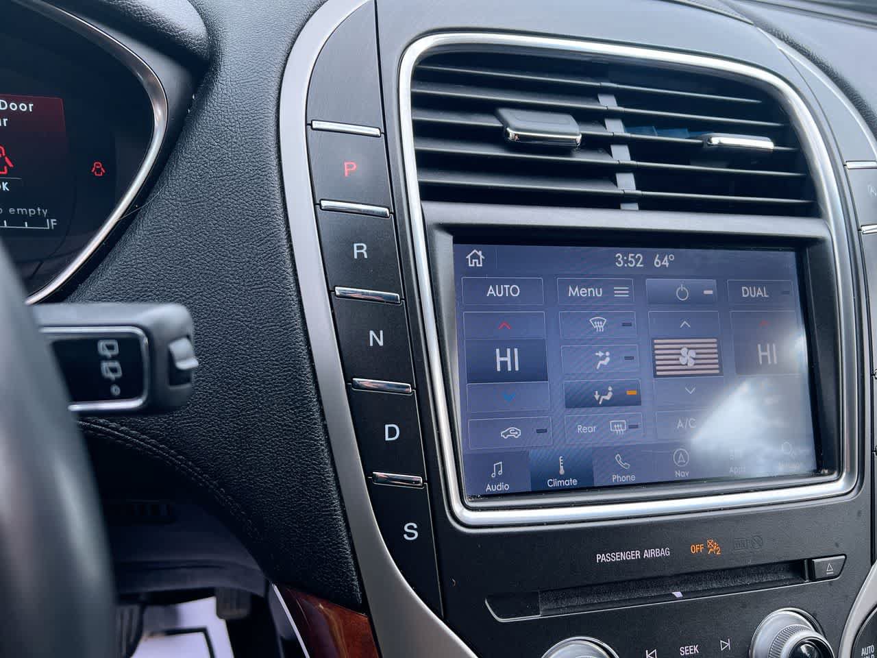 Used 2019 Lincoln Nautilus Select AWD/4WD image 20