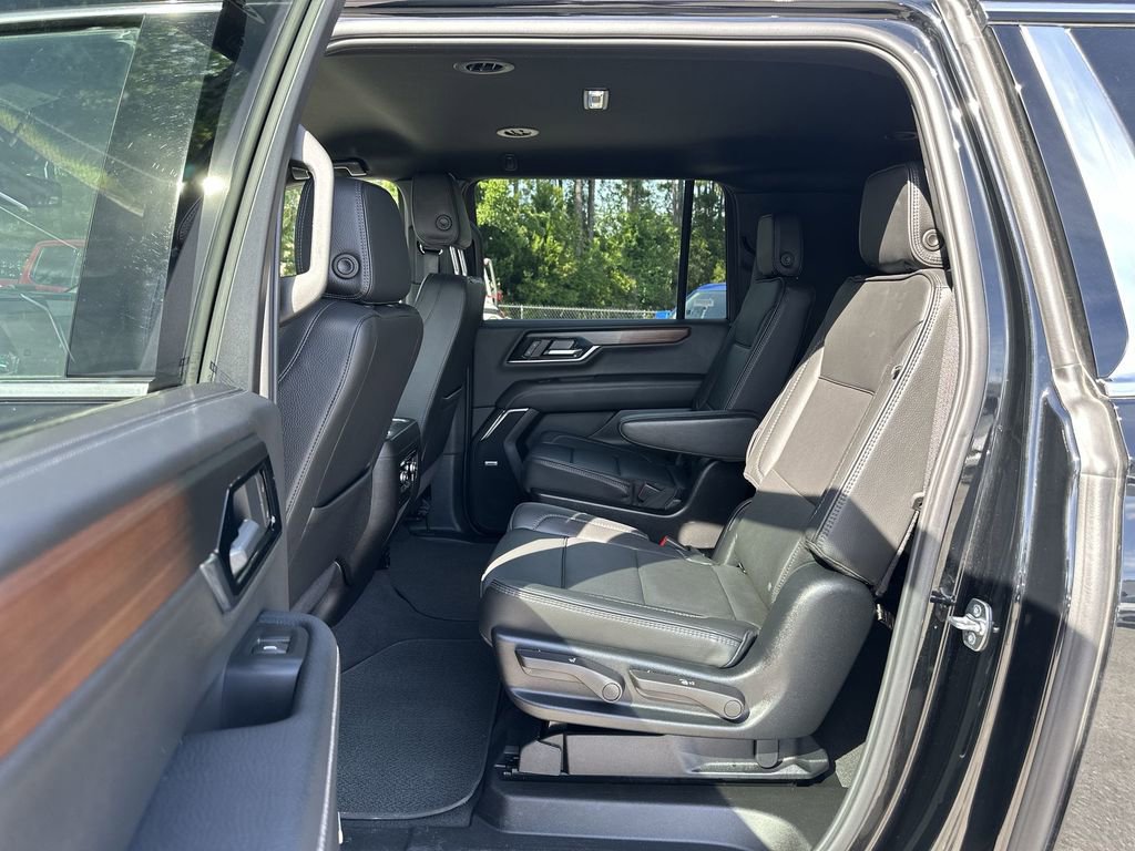 Certified 2025 GMC Yukon XL Denali AWD/4WD image 24
