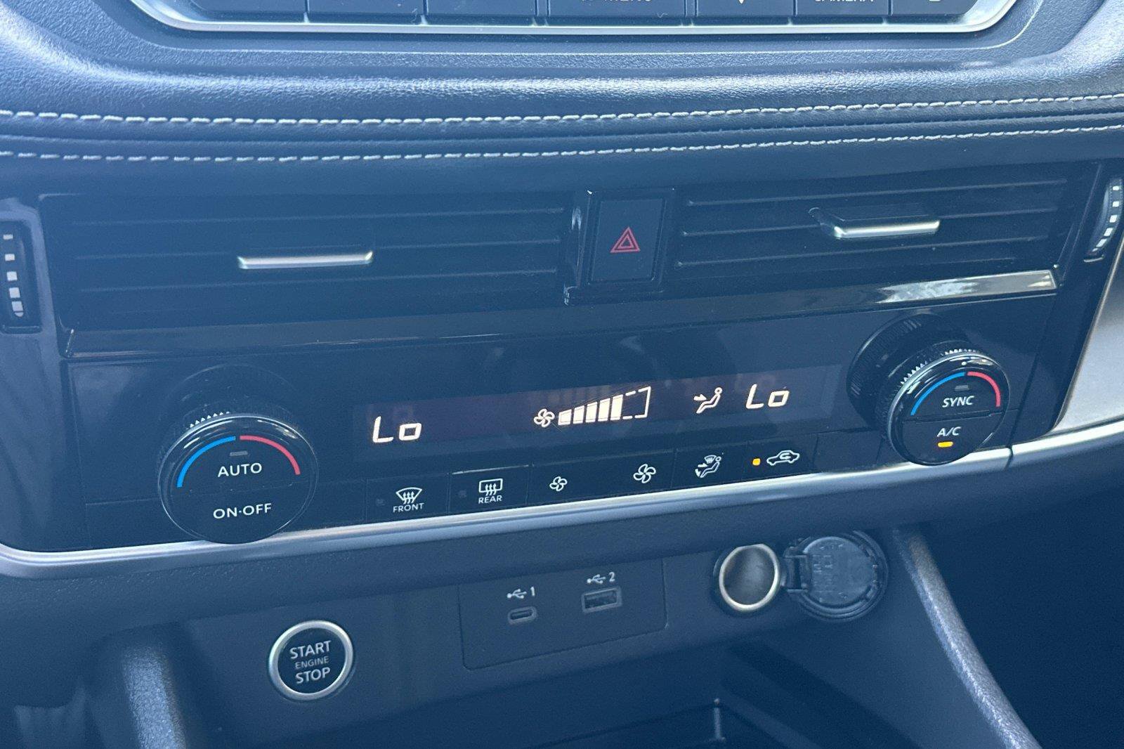 Certified 2022 Nissan Rogue SV AWD/4WD image 19