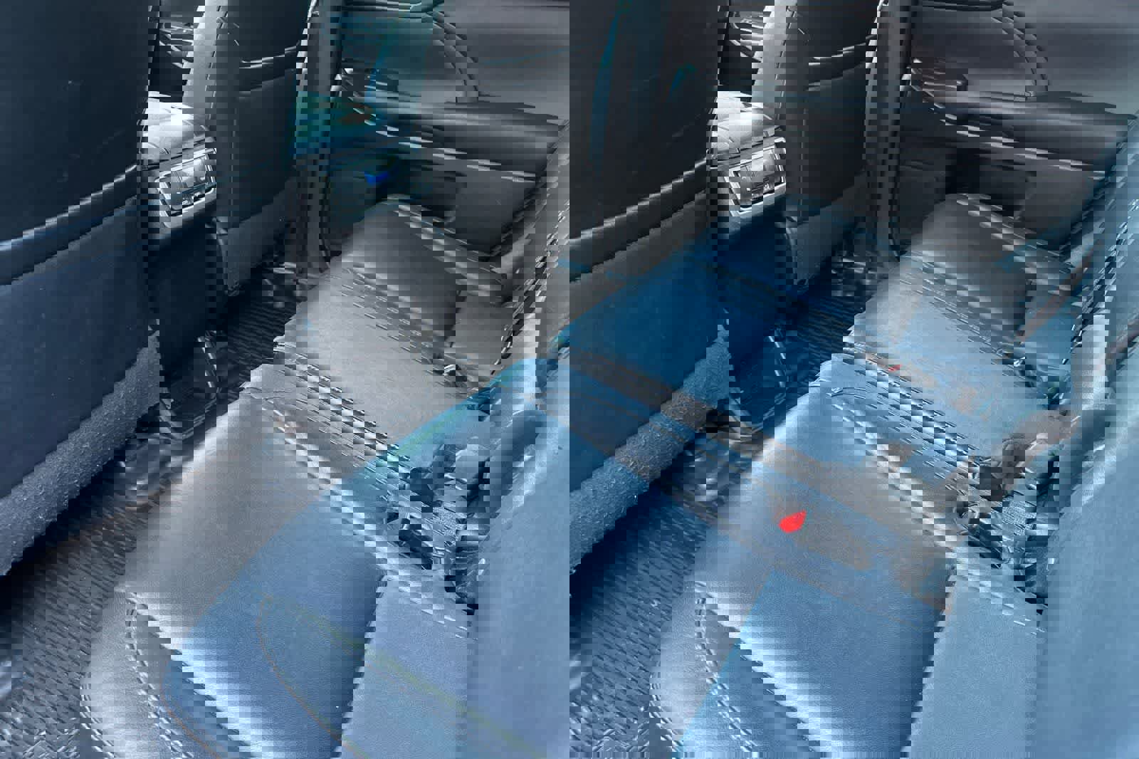 Used 2016 Toyota Highlander XLE image 4