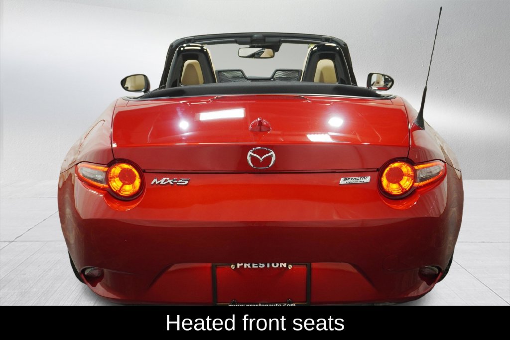 Used 2016 MAZDA MX-5 Miata Grand Touring RWD image 11