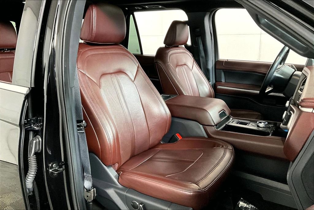Used 2023 Ford Expedition Max Limited image 7