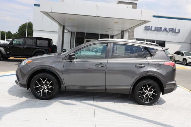 Used 2016 Toyota RAV4 SE w/ Advanced Technology Package AWD/4WD image 2